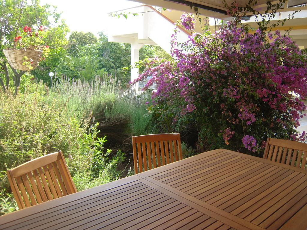 Casa Marlela Brucoli Quarto foto